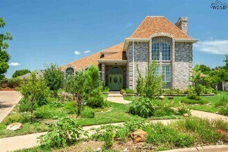 Building Photo - 4626 Willow Bend Dr