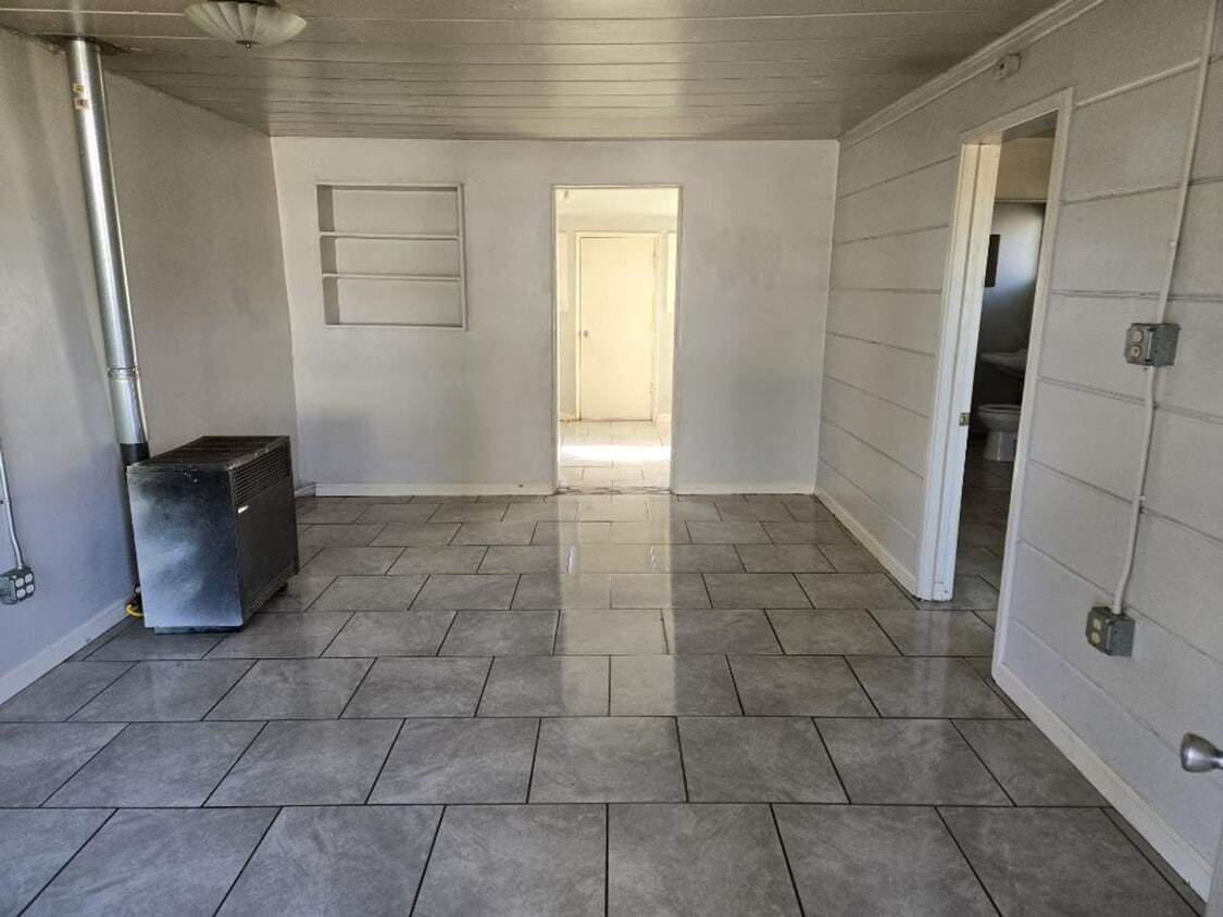 14041406 Trinity Ave Unit 1406 Trinity Ave, Chowchilla, CA 93610 Room for Rent in Chowchilla
