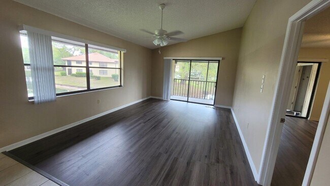 Foto del edificio - 2713 Hammock Ct