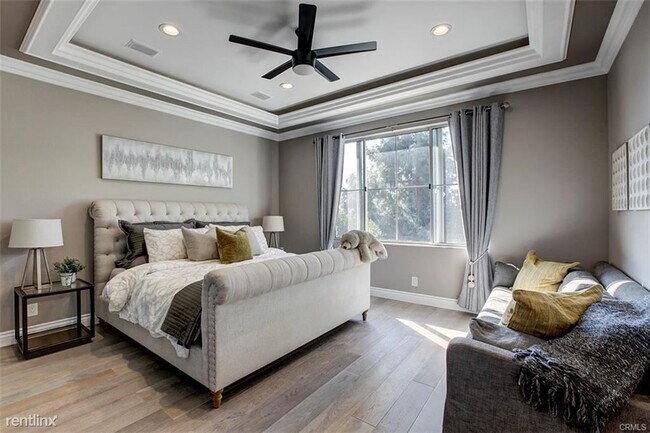 Foto del edificio - 3 br, 2.5 bath Condo - 2951 W Bradley Pl