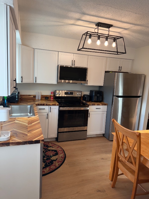 Foto del edificio - 3364 Green Briar Cir