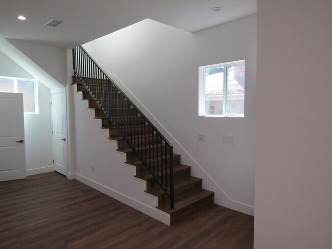 Building Photo - 21206 De La Osa St