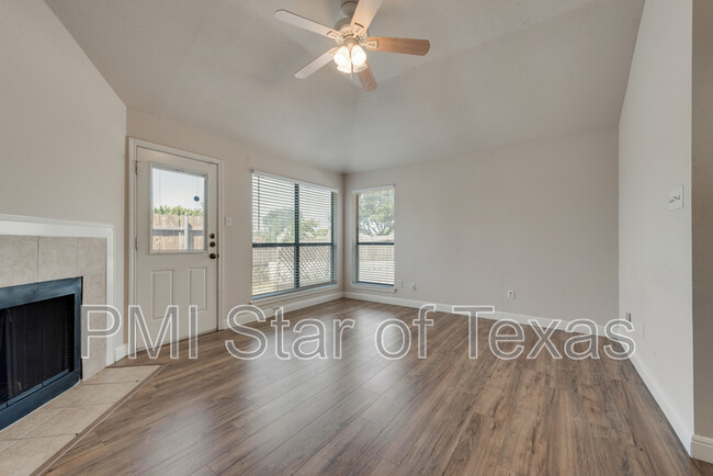 Foto del edificio - 2107 Prairie Creek Trail