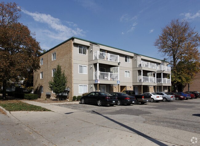 Foto principal - 517 Washtenaw Ave