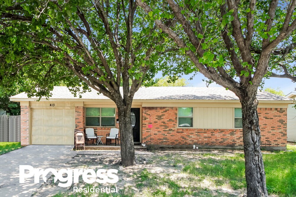413 Globe Ave, Blue Mound, TX 76131 House Rental in Blue Mound, TX