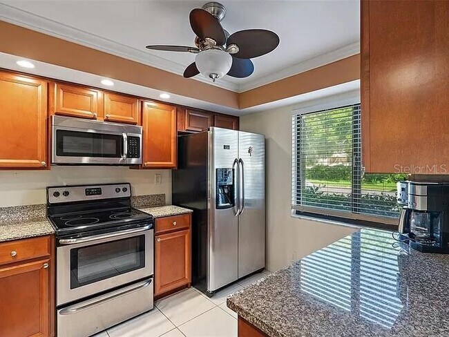 Building Photo - 5724 PUERTA DEL SOL Blvd