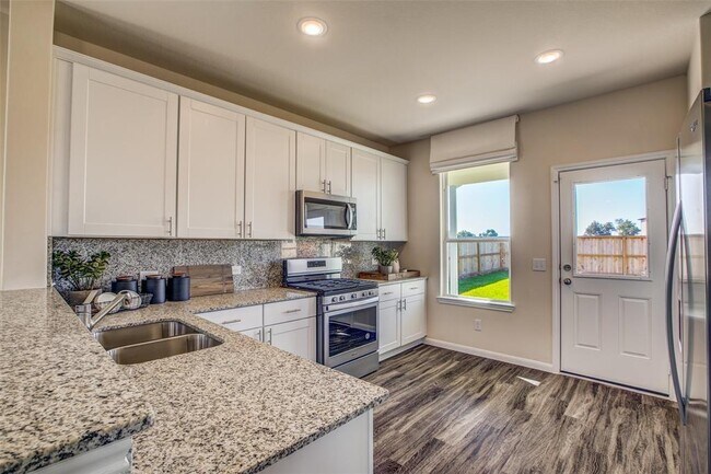 Building Photo - 17803 Pumpkin Vine Dr