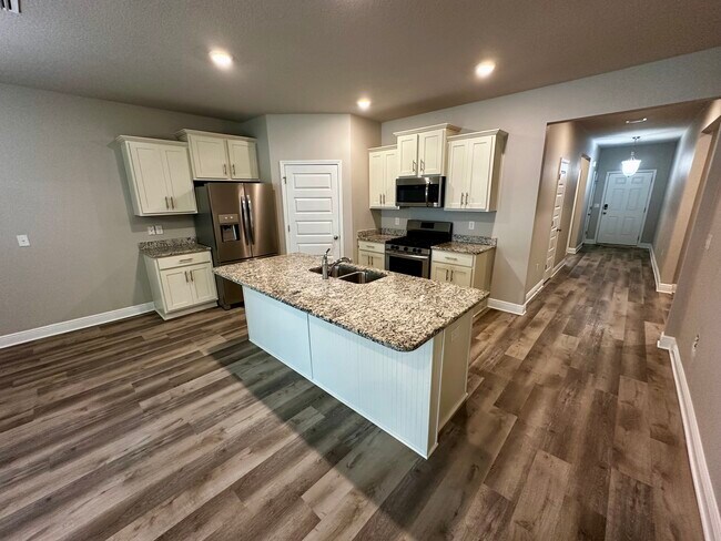 Foto del edificio - 24398 Alydar Lp