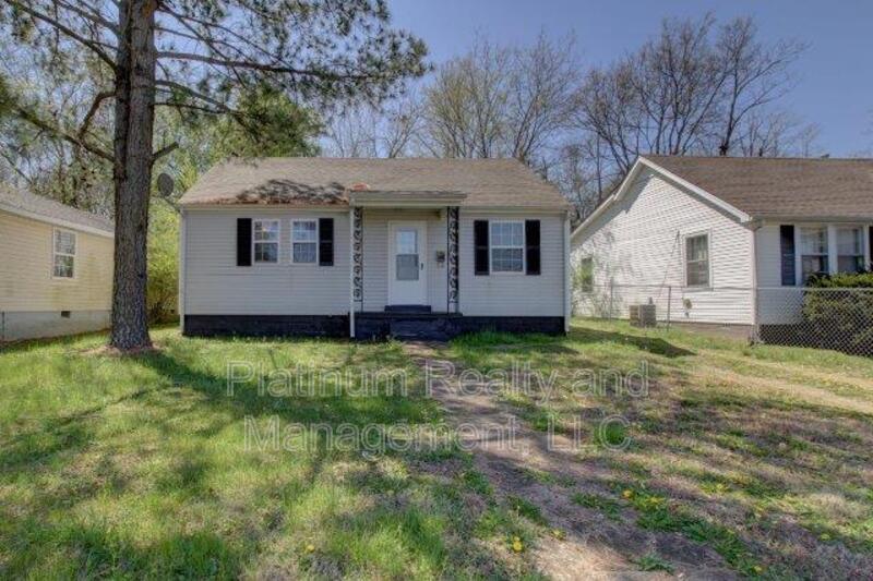 Primary Photo - 1226 Crossland Ave