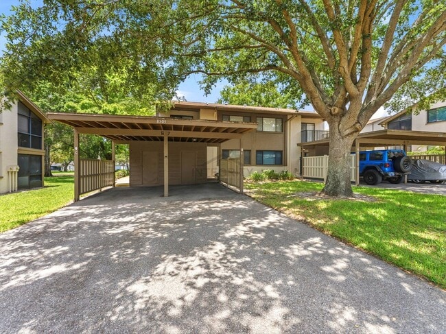 Building Photo - 8305 Sand Wedge Cir
