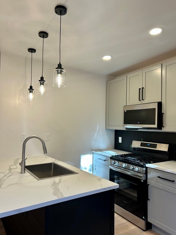 Building Photo - 4042 Geneva St