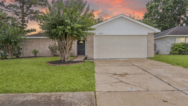 Foto del edificio - 10622 Highland Woods Dr