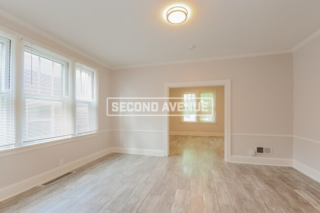 Foto del edificio - 3983 Lovell Ave