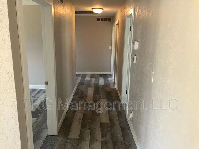 Foto del edificio - 459 S Maybelle St