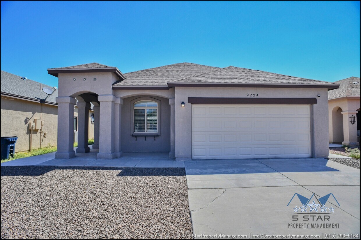 Foto principal - 2224 Honour Point Pl