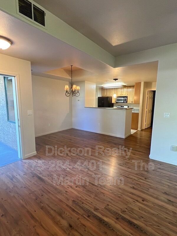 Foto del edificio - 900 S Meadows Pkwy