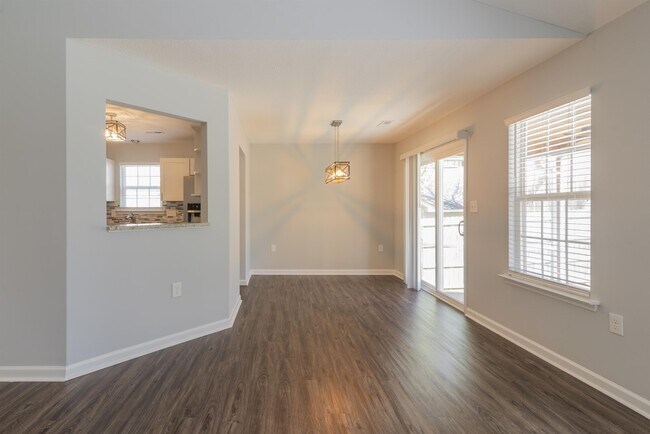 Building Photo - 1006 Raywood Ct