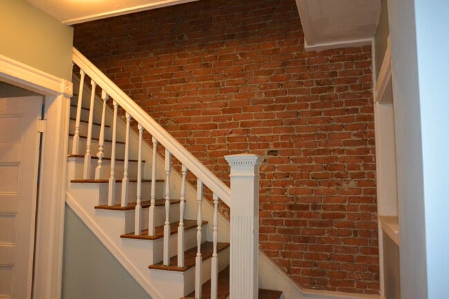 Building Photo - 50 Ridgemont St