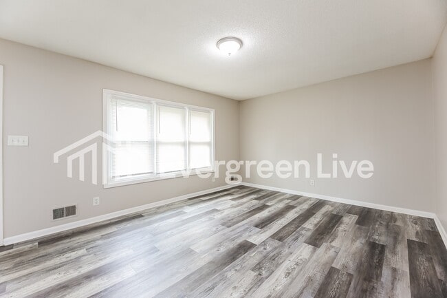 Building Photo - coming soon