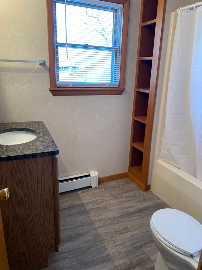 Foto del edificio - 300 Washington St