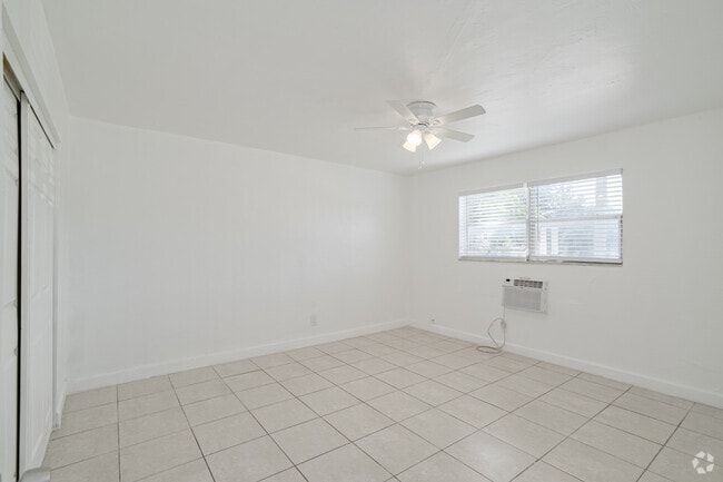 1BR, 1BA - 712SF - Edge Apartments