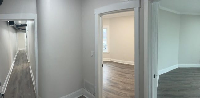 Building Photo - 1970 E 71st St