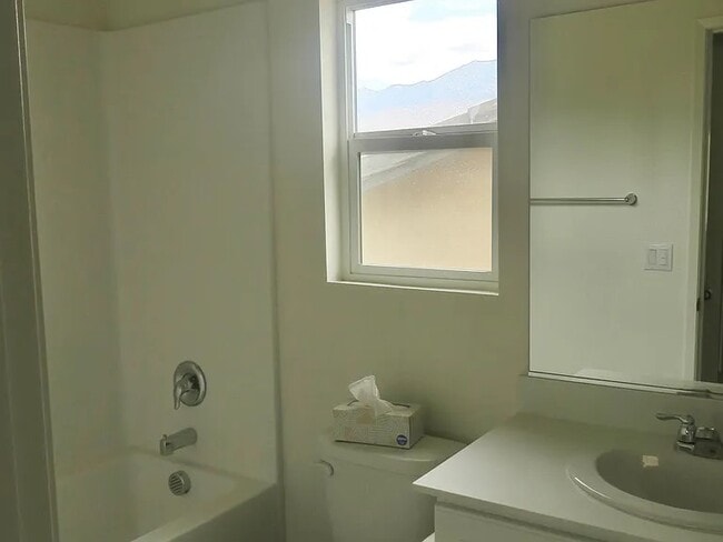 Foto del edificio - 67411 Rio Rosalia Dr