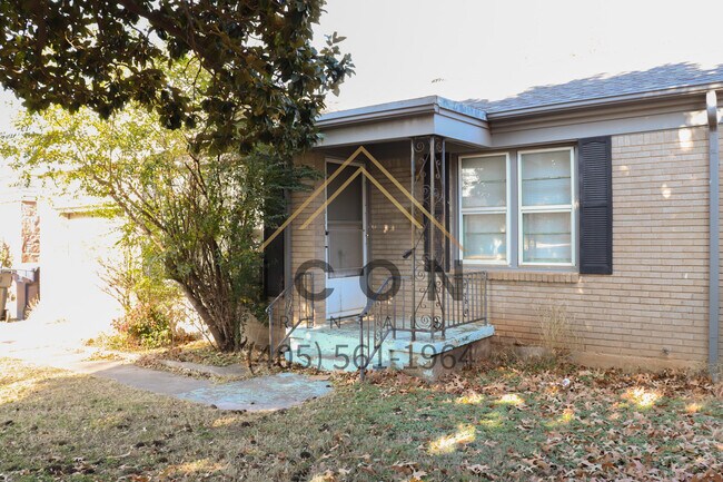 Building Photo - 3917 NW 24th St