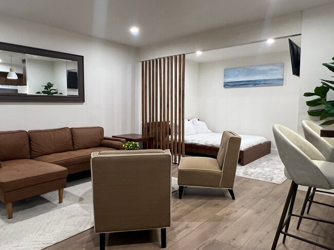 Building Photo - 23 Streamwood