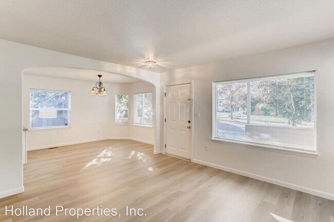 Building Photo - 4 br, 2.5 bath House - 225 Reuter Ln