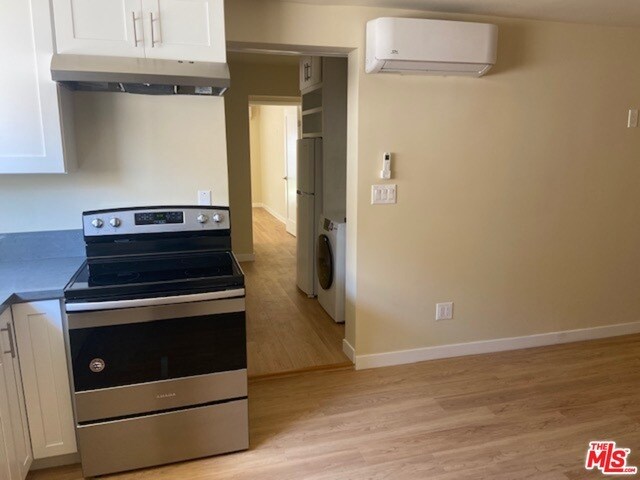 Foto del edificio - 5137-5137 1/2 Reynier Ave