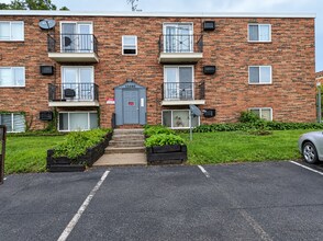 Building Photo - 13430 Euclid Ave