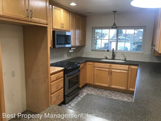 Foto del edificio - 3 br, 2 bath House - 209 Longview Ct