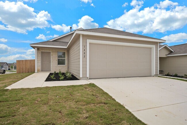 Building Photo - 1402 Azul Way