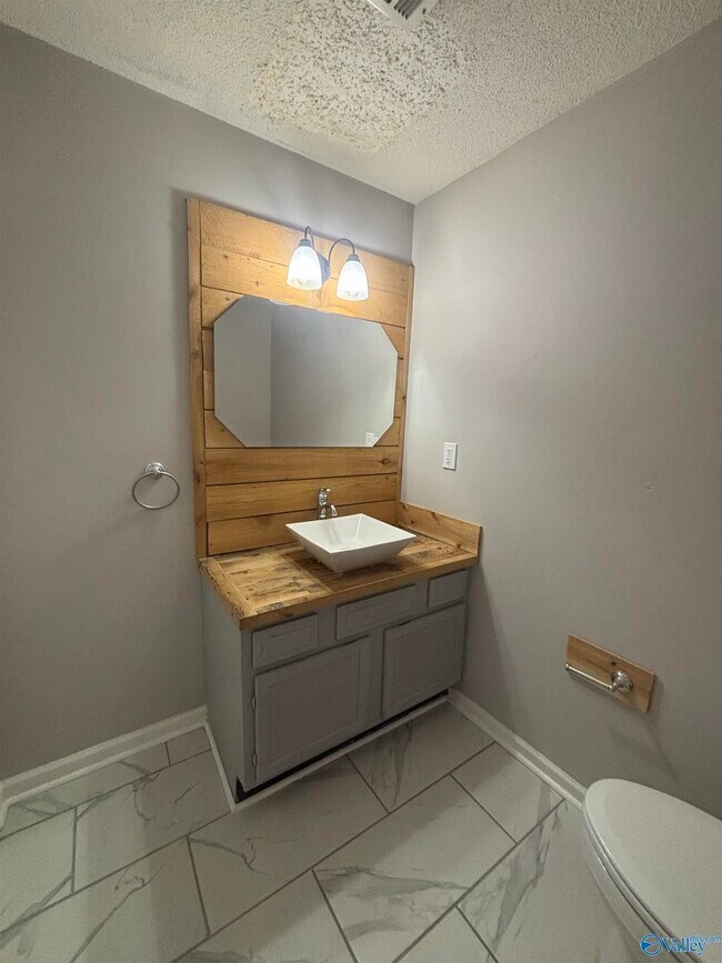 Foto del edificio - 11568 Jade Ln SE