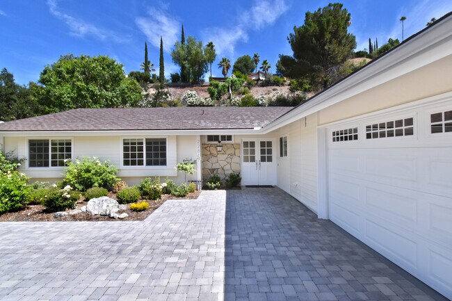 Building Photo - 22817 Pera Rd