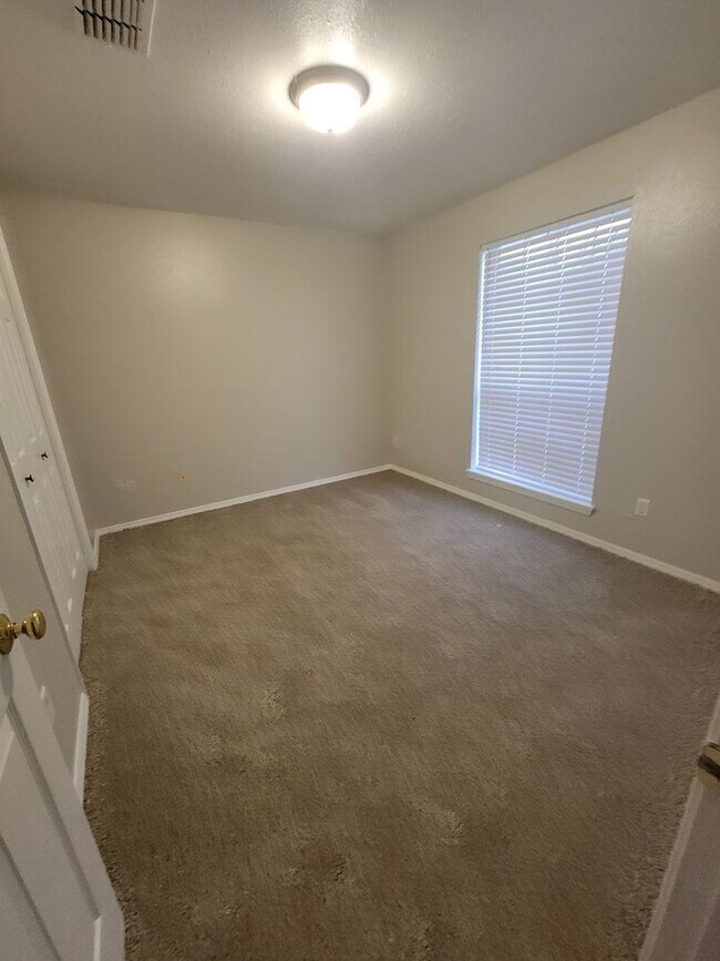 Building Photo - $300 Off 1st Month Special