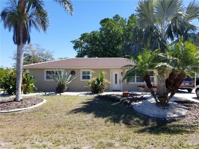 Building Photo - 1398 Sunrise Dr