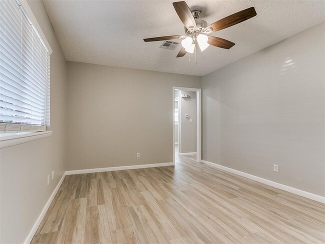 Building Photo - 1626 Denison Dr