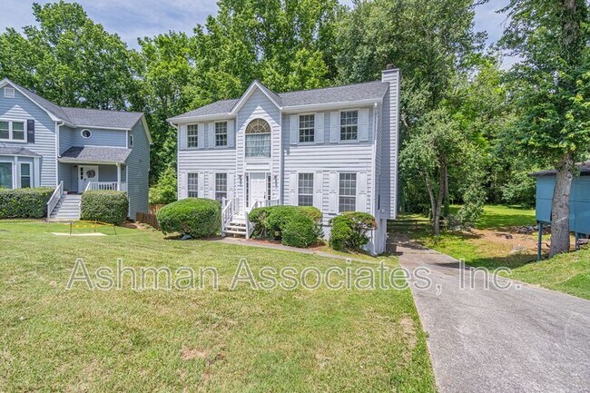 Building Photo - 2402 Betsy Ct SW
