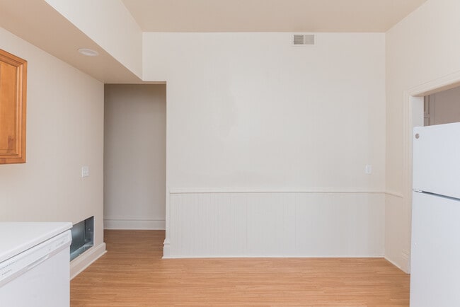 Foto del edificio - 1401 W Huron St