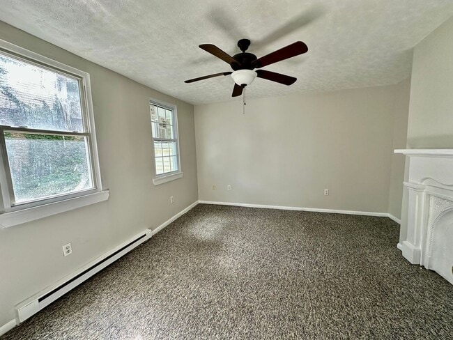 Photo - 2709 Josephine St Apartment