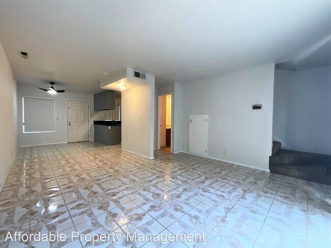 Building Photo - 27427 Stoneridge Ct