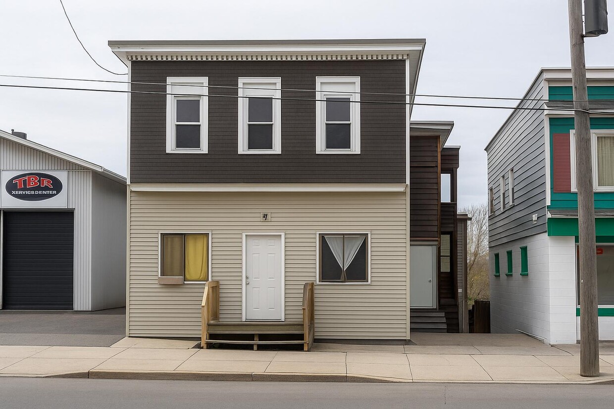 Building Photo - 503 N State St