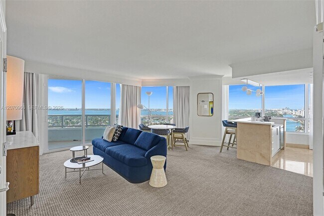 Foto del edificio - 4401 Collins Ave