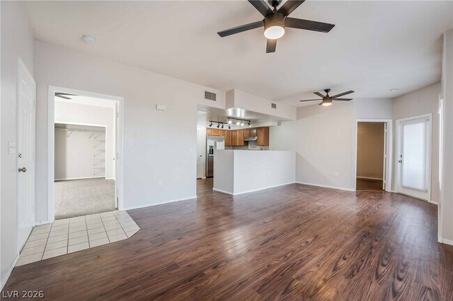 Foto del edificio - 9303 Gilcrease Ave