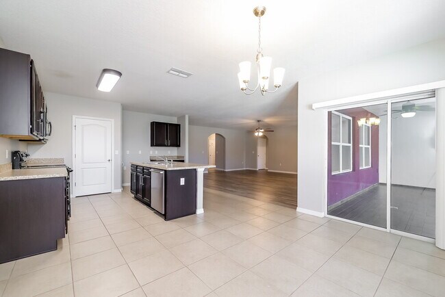 Foto del edificio - 5751 Marsh Landing Dr