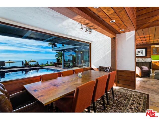 Foto del edificio - 27258 Pacific Coast Hwy