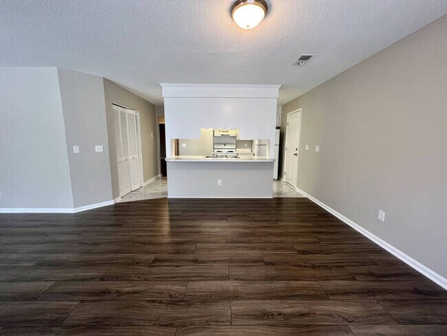 Foto del edificio - 21A Battery Walk Court