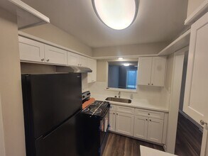 Building Photo - 6051 Fondren Rd